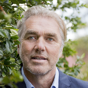 ReneVanDerMeche300x300px